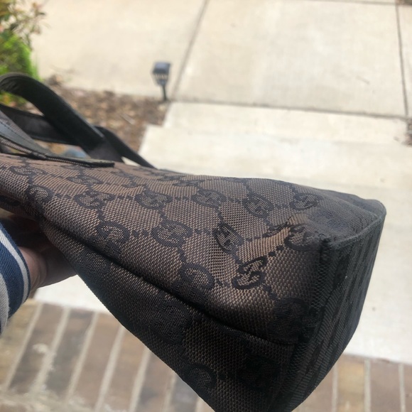 Small Gucci tote. Please see pictures. - Picture 9 of 16